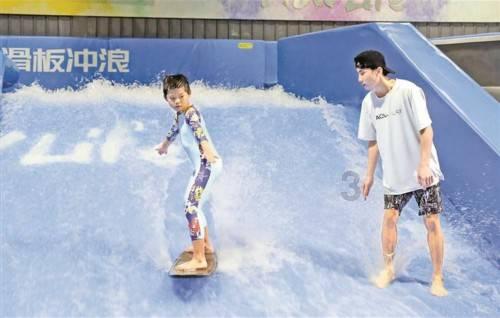 省检查组来武陵区督导春运安全和服务工作